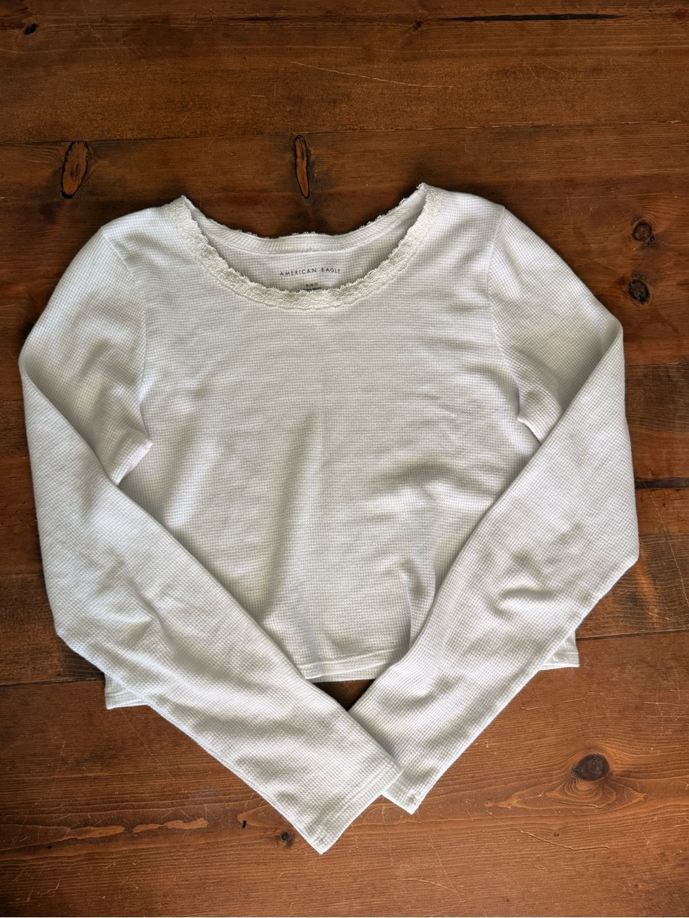 American Eagle Outfitters White Long-Sleeve Lace-Trim Crop Top